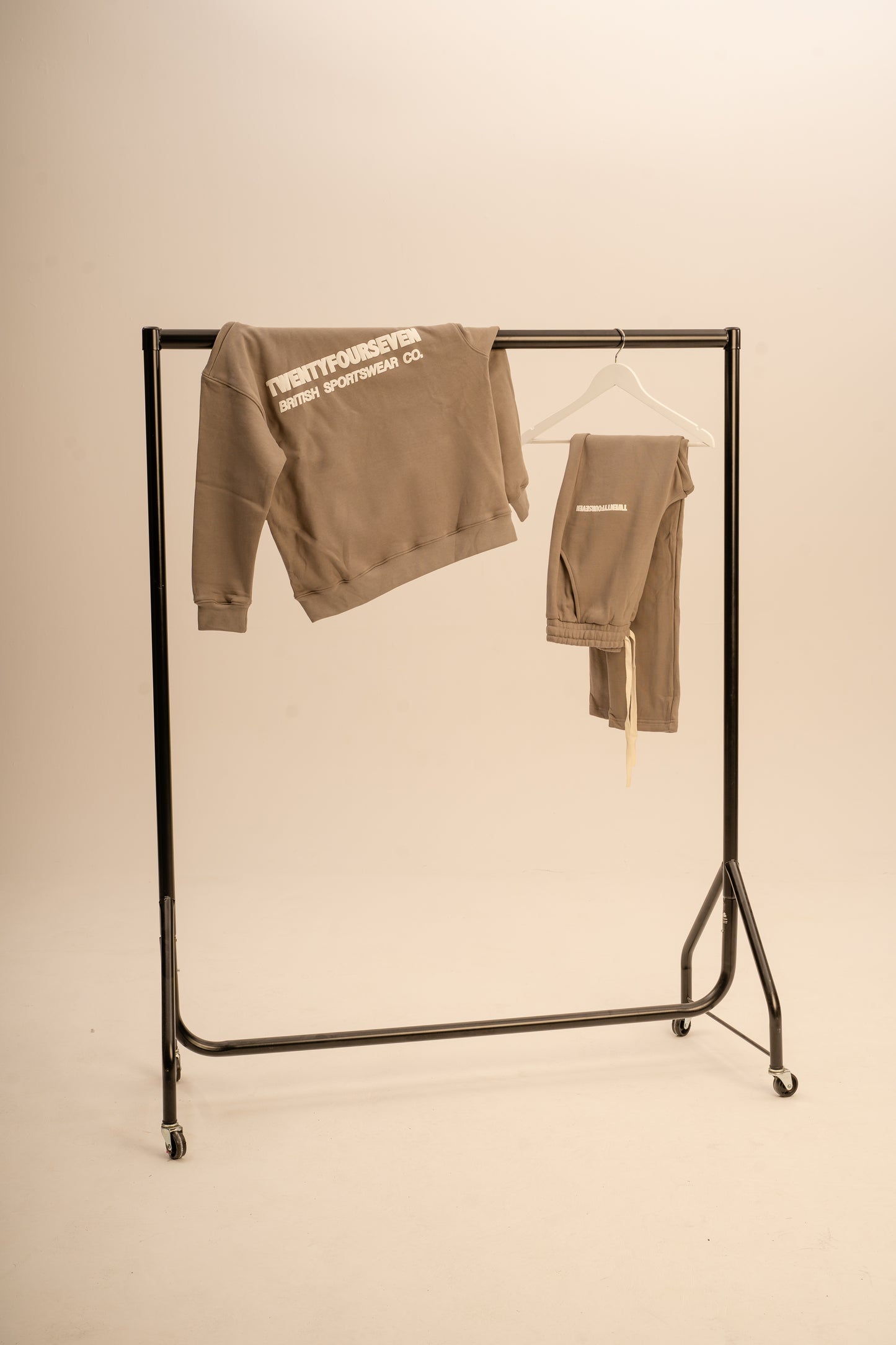 TWENTYFOURSEVEN BRITISH SPORTSWEAR HOODIE - GREY