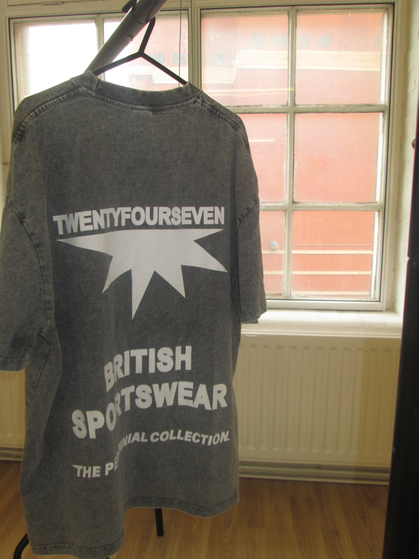 TWENTYFOURSEVEN WASHED GREY PERENNIAL COLLECTION T-SHIRT