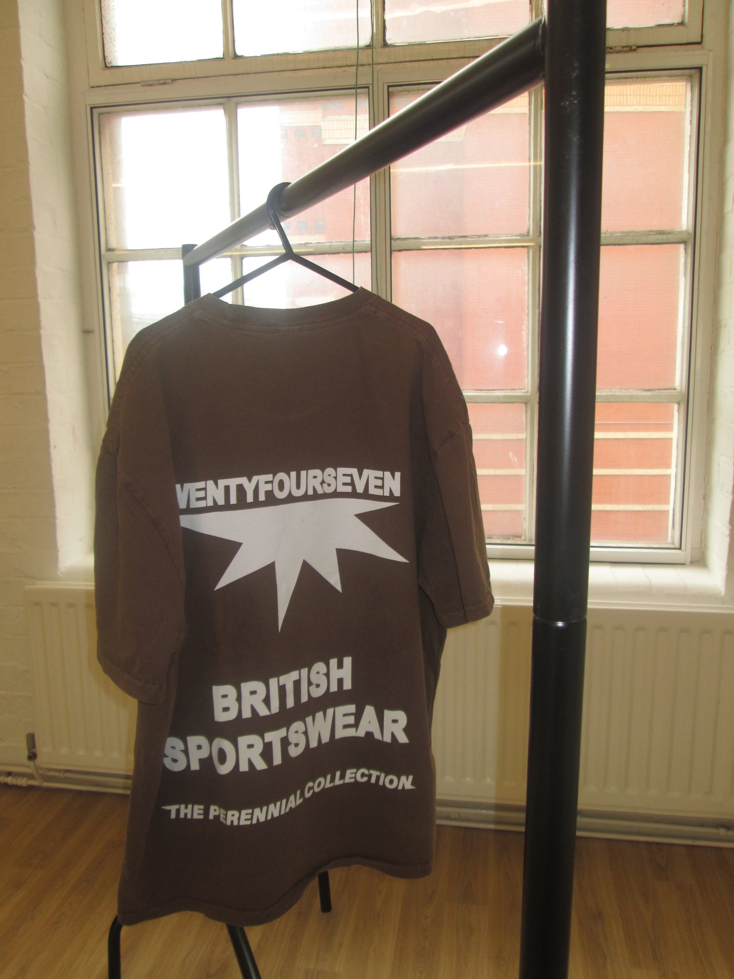 TWENTYFOURSEVEN WASHED COFFEE PERENNIAL COLLECTION T-SHIRT