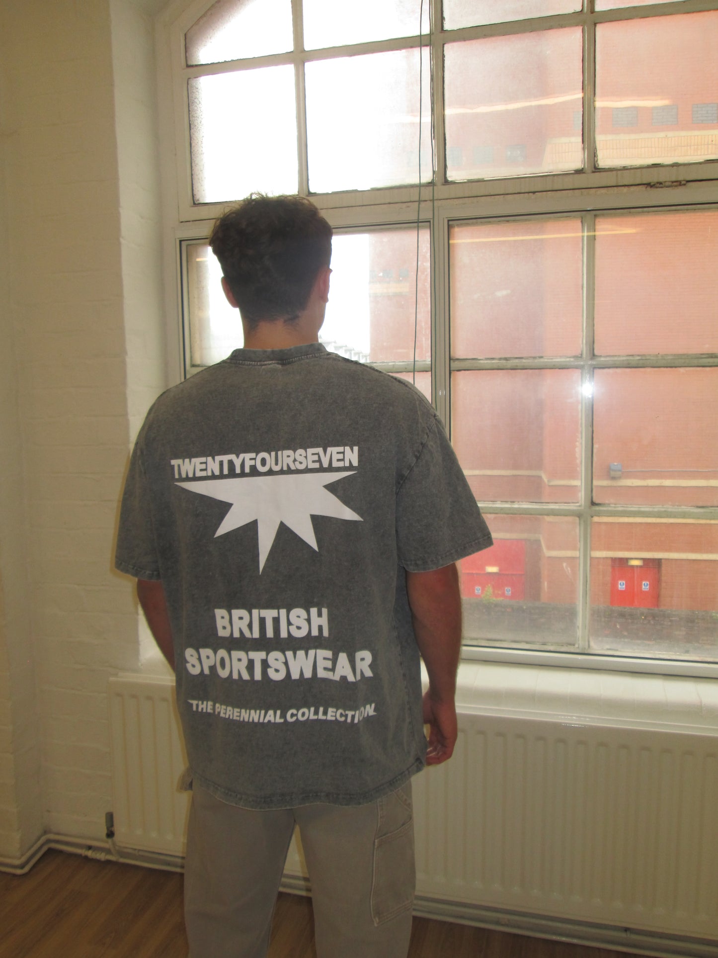 TWENTYFOURSEVEN WASHED GREY PERENNIAL COLLECTION T-SHIRT
