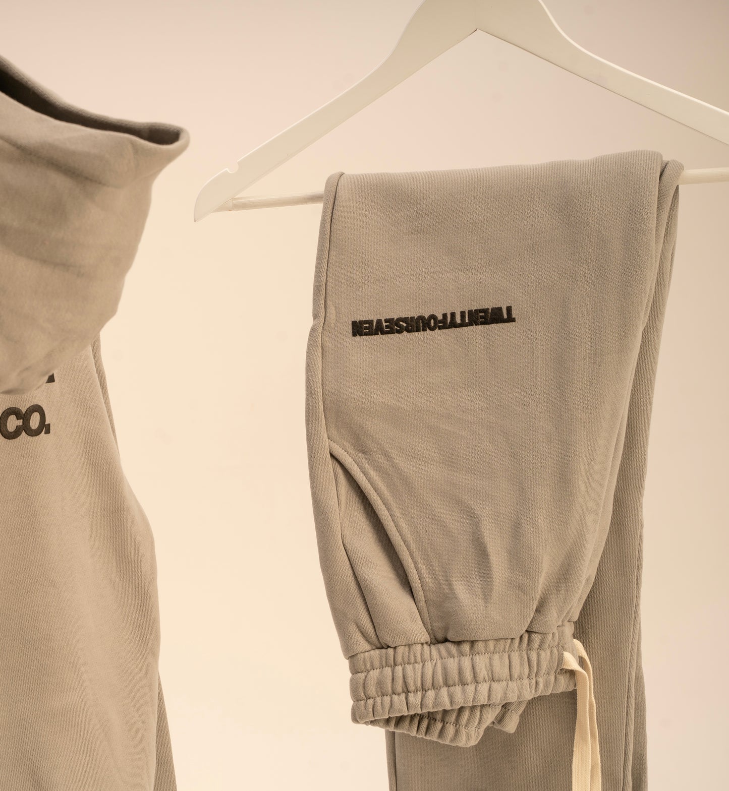 TWENTYFOURSEVEN STRAIGHT LEG SWEATPANT - GREY MARL